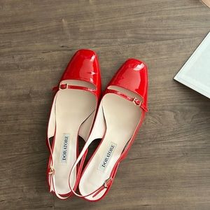 Doratore como red-gold heels